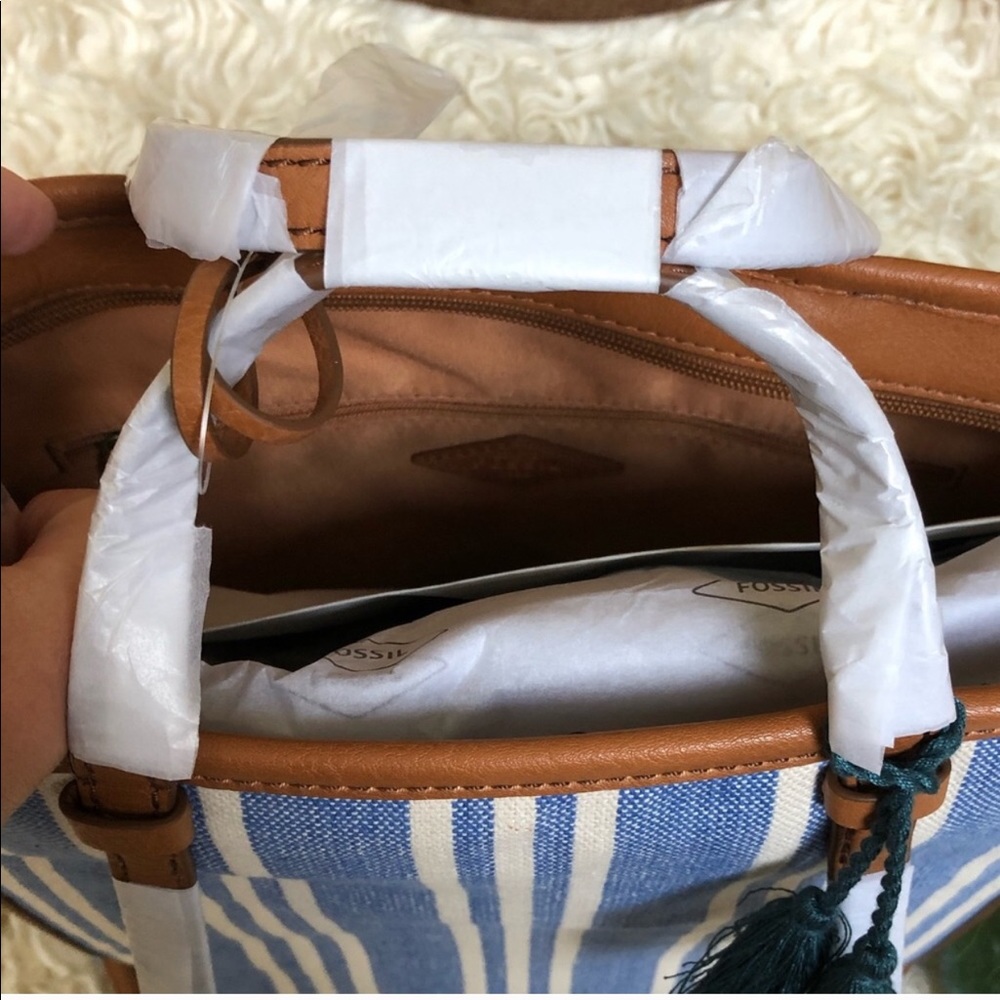 NWT Fossil Camilla Backpack - Picture 6 of 8